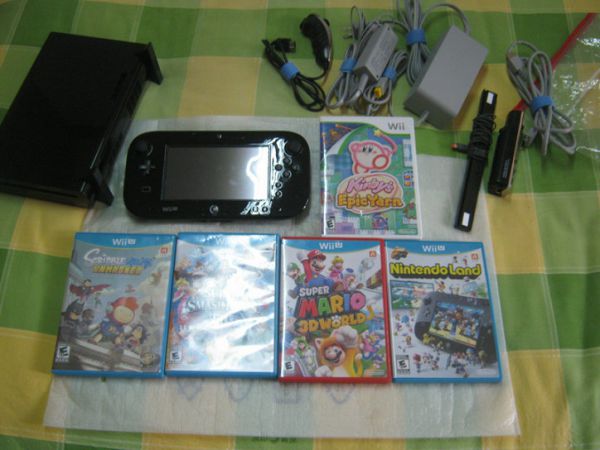 任天堂 WIIU 美版 豪华版 32g 加 5游戏
